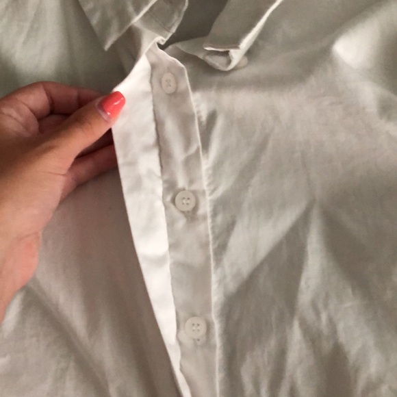 DO+BE WHITE BUTTON DOWN WITH LAXE UP RUFFLE SLEEVE - Picture 5 of 6